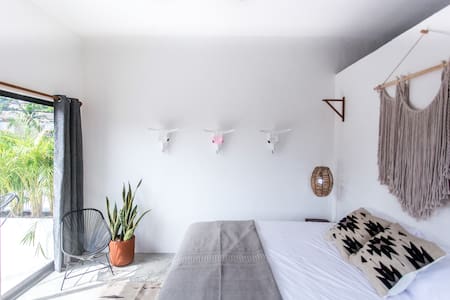 NEW Boho Rooftop Studio ♥ Terrace⋆Views⋆Location