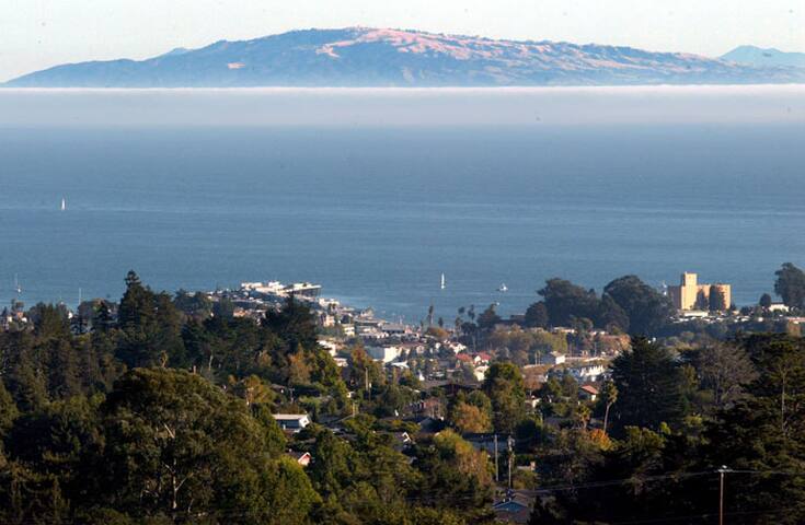 Amazing Views from Cozy Guest House Close to Beach