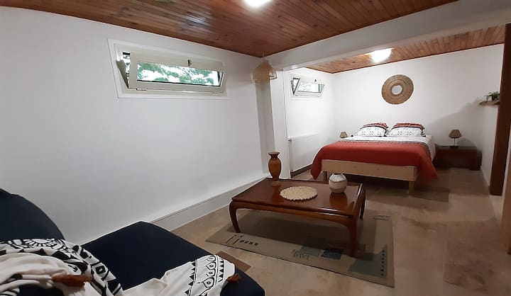 Suite CLASSIQUE : 
1  lit 140x200 + 1 lit de 90x200 + 1 convertible 140x190