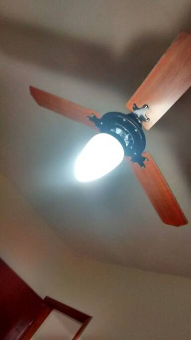 Ventilador no quarto e na sala