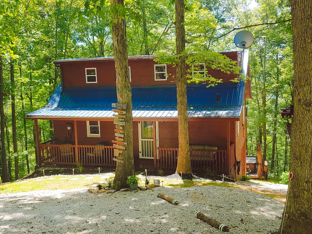 Trailseeker New Reno at RRG and Natural Bridge Cabins for Rent in