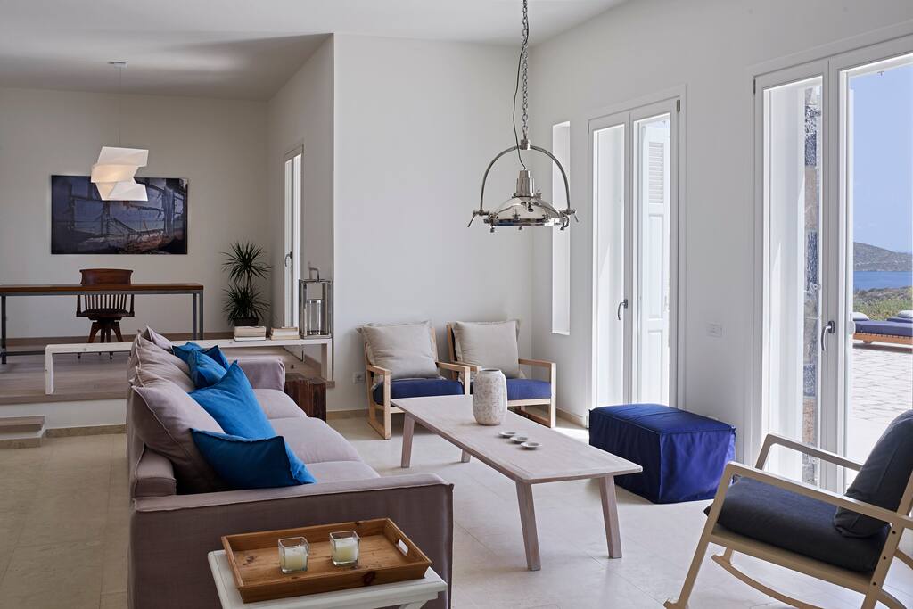 Lounge Area
