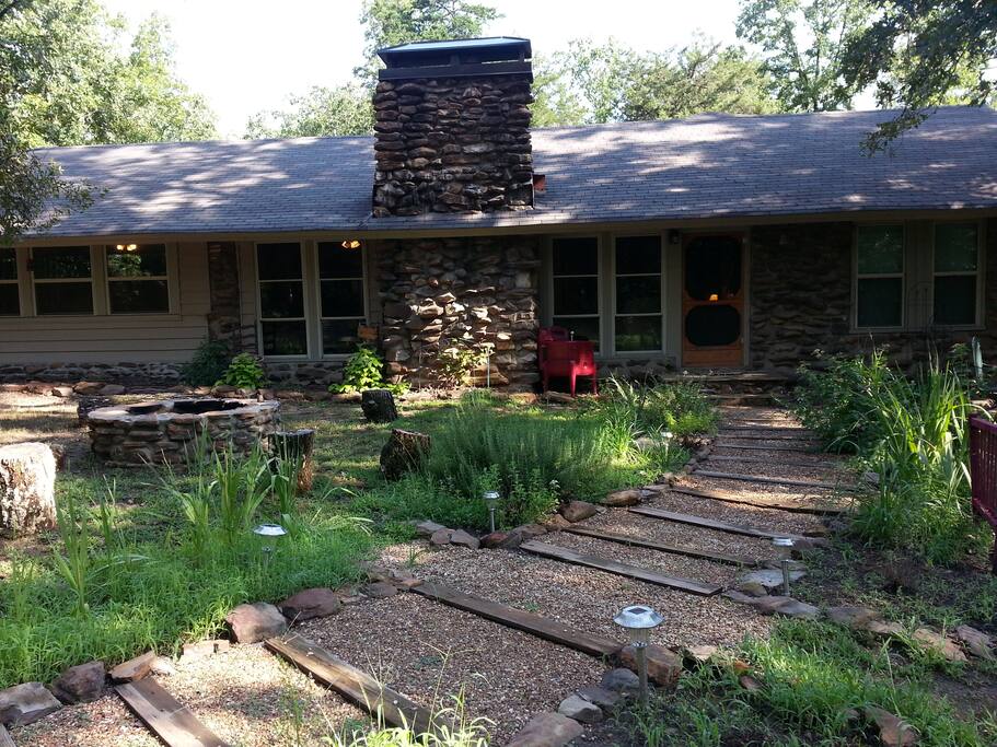 Rock House Cabin Cabins For Rent In Morrilton