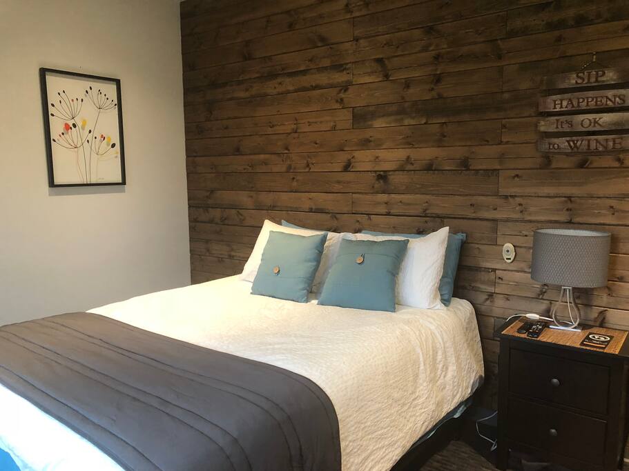 Queen size bed
