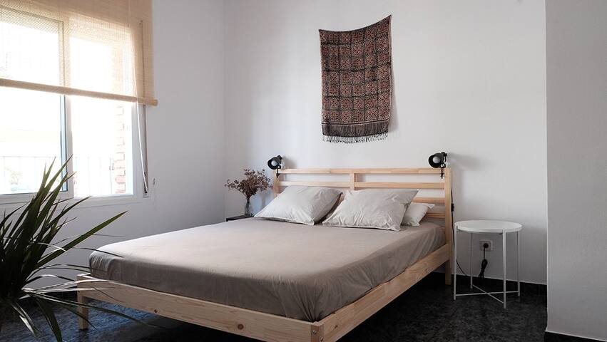 Heart of Sitges apartment, 1 min from the beach!