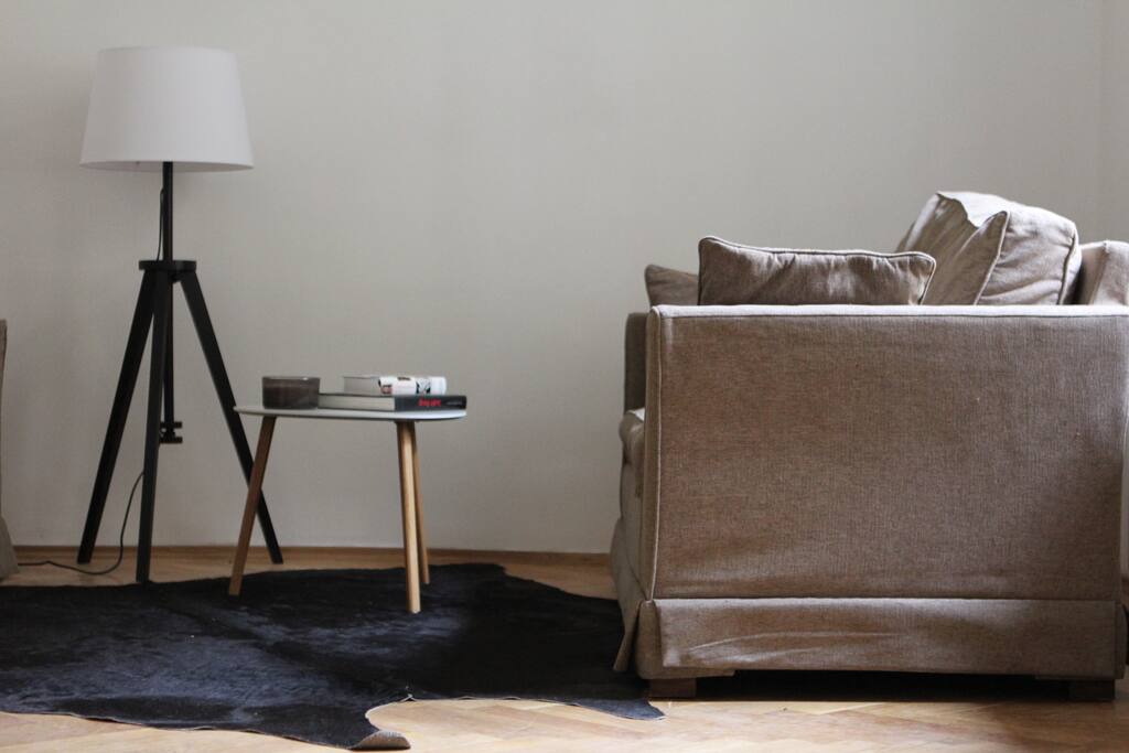 LIVING ROOM WITH 2 SOFA