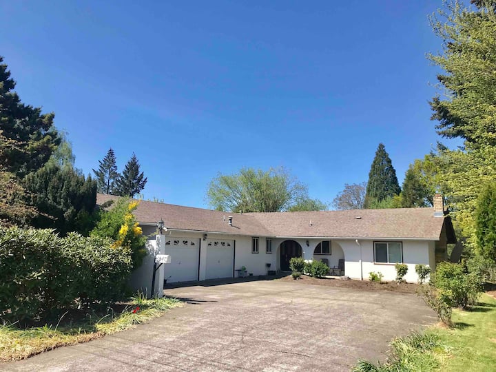 Monmouth Vacation Rentals & Homes Oregon, United States Airbnb