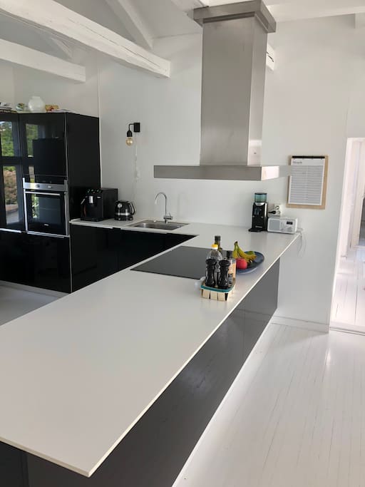 Kitchen, 2nd floor