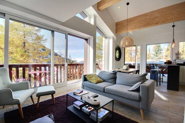 Beautiful brand new duplex apartment with swimming pool access