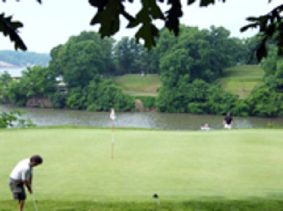 Hole 3 The Cove