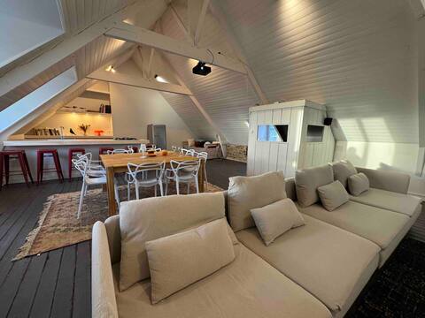 The 6B SEA VIEW