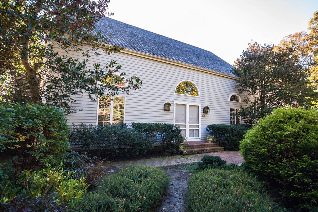 Front of house