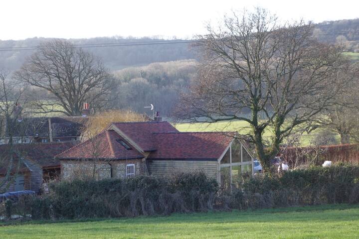 Flint Barn Rural Sussex Sleep 1 To 6 Sdnp Cottages For Rent
