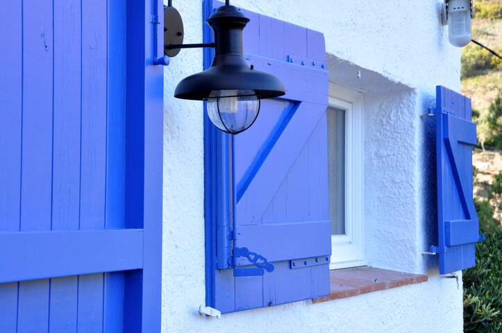 Casa Montjoi. 400m playa. Parque natural. Familias gallery image 4