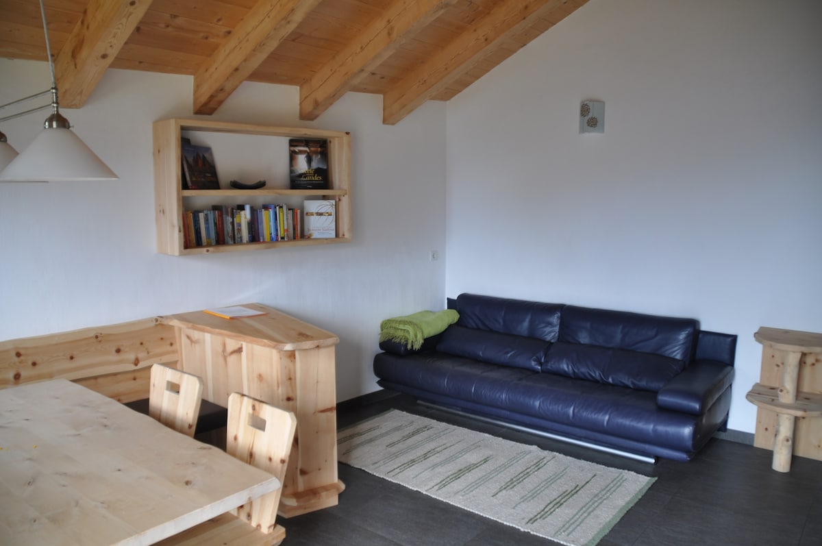 Anuncio de Airbnb popular: Sun-drenched Mountain Farm in South Tyrol en Bressanone