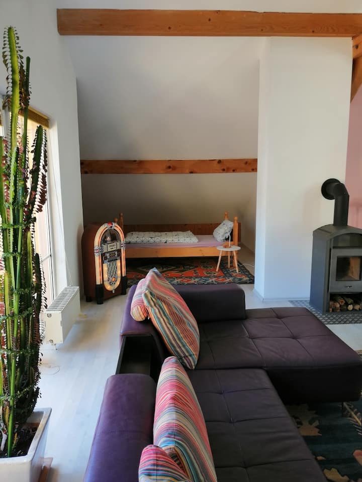 Das Sofa und die Zimmerecke