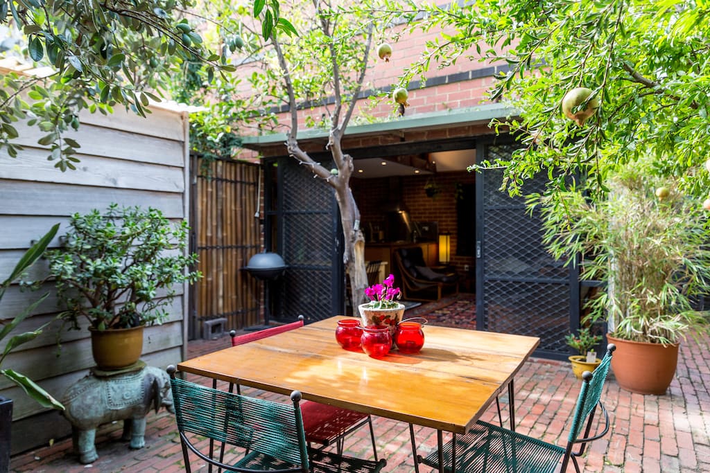 Outdoor dining and BBQ
