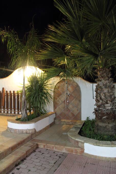 SHOWER FOR THE POOL