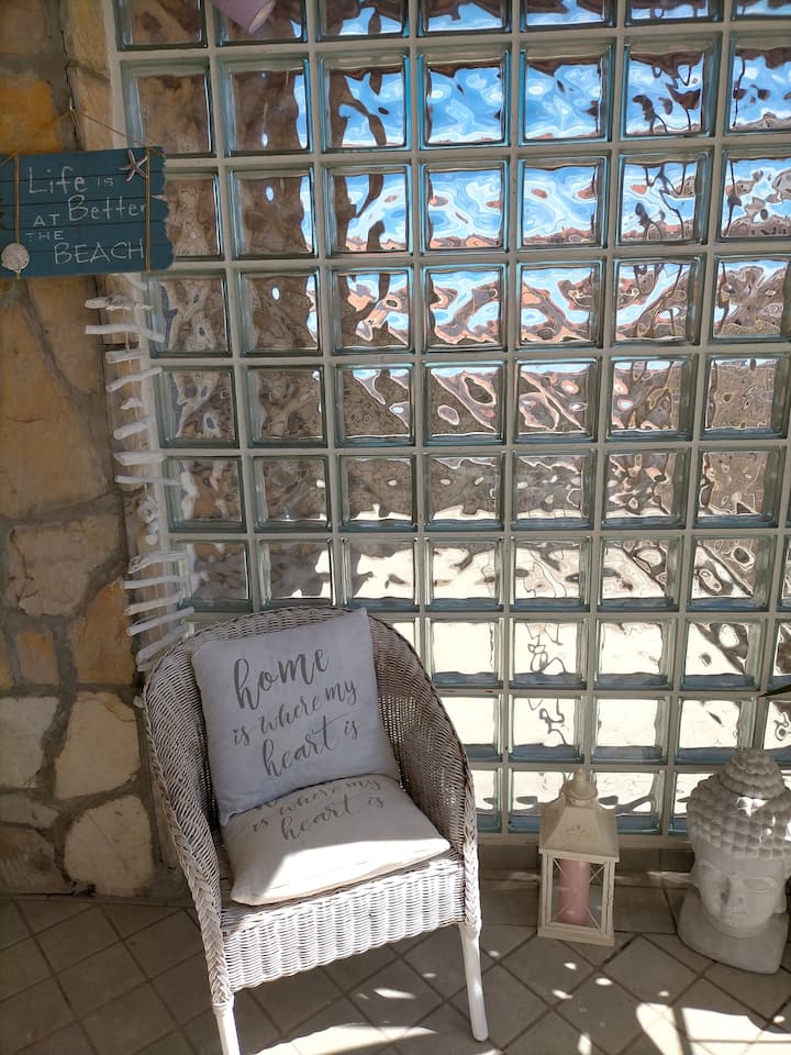 Traditional Rock House In Historic Center - Stari Grad