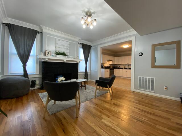 Modern 4 bedrooms Apartment with TV&WiFi