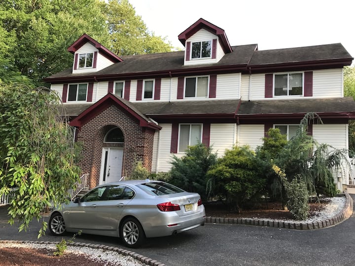 2000 sqft 1st floor apartment located near NYC Apartments for Rent in