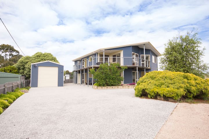 St Helens On The Bay Apartment 2 Garden View