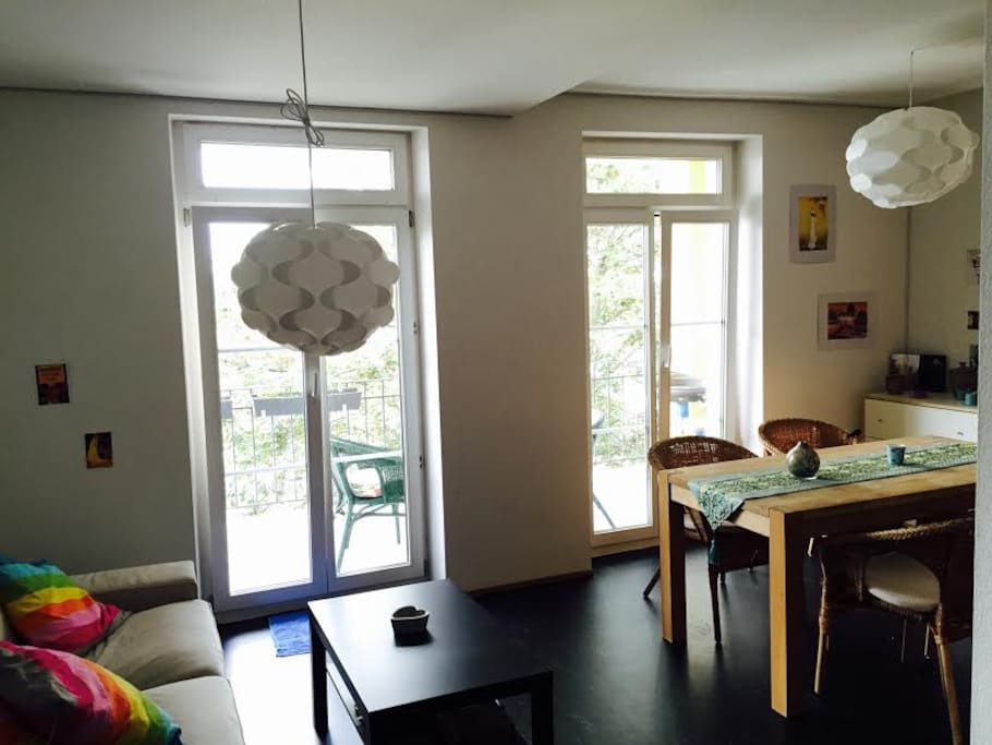 Salon&Balcony