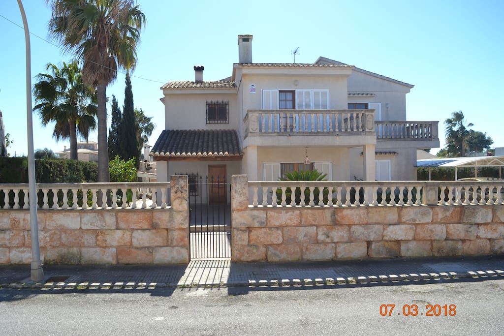 Villa S To Rent In Palma Near The Airport Villa S To Rent In Palma Near The Airport