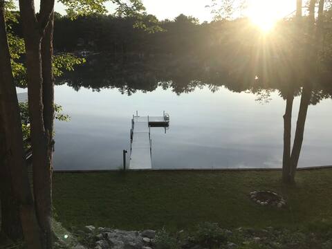 Owl & Anchor Cottage Inn - Lake Front Retreat!