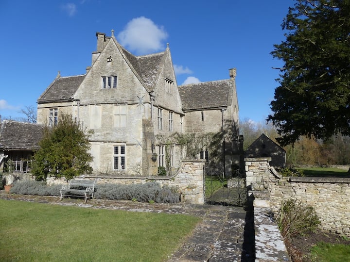 Sheldon Manor Houses for Rent in Chippenham, England, United Kingdom