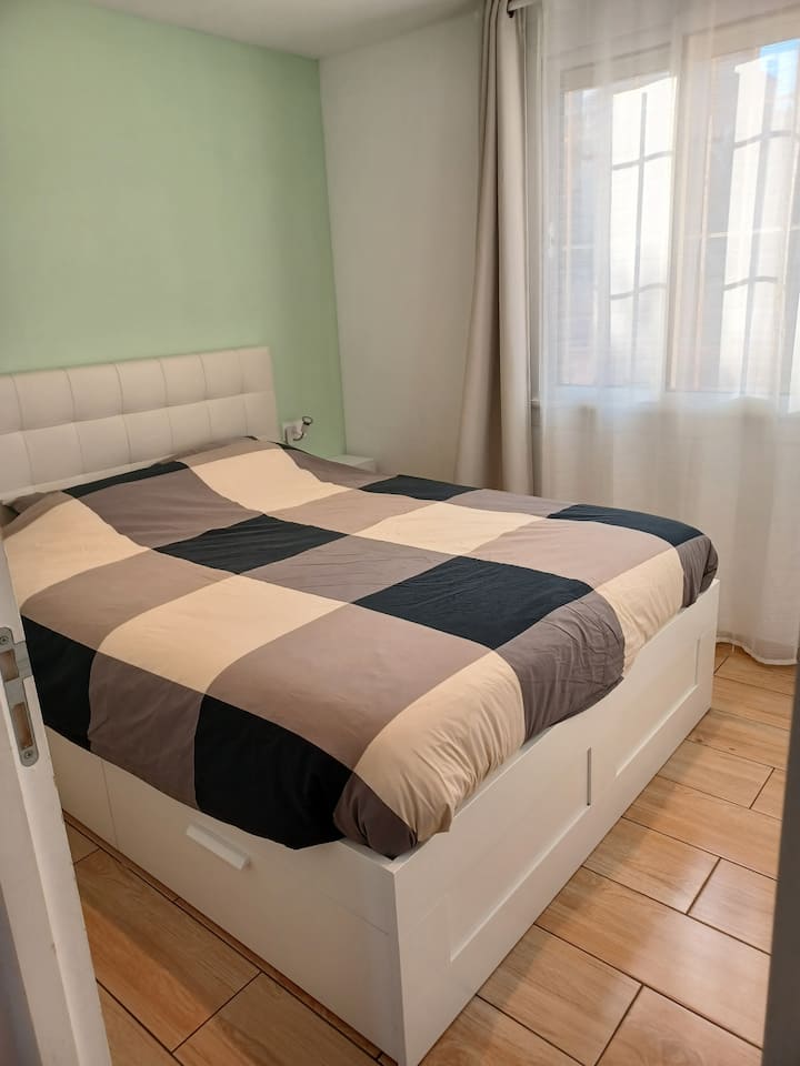 Dhomë gjumi 1