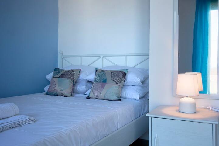 Luxury Villa Panorama with Infinity Pool &Studio gallery image 5