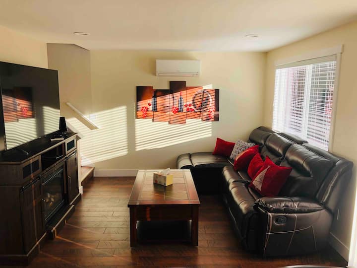 Entire Townhouse In Kirkland Highlands - Redmond, WA