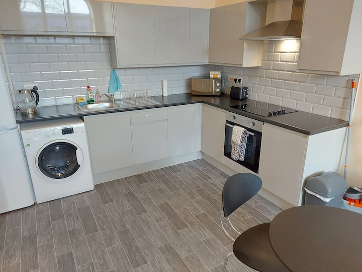 Modern, Spacious 1 bedroom apartment Rotherham, Town Centre
