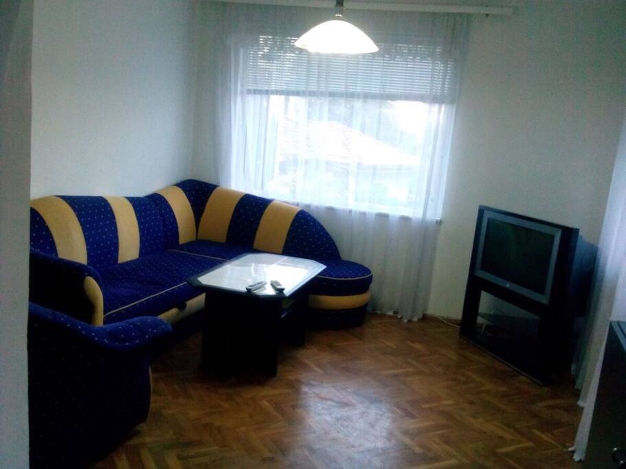 Living 1 room - extendable sofa