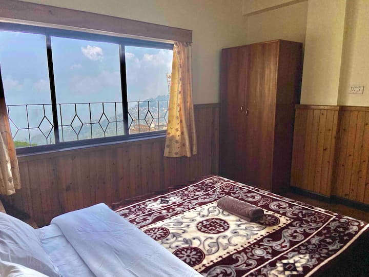 Himalayan Retreat (Mountain & city view)