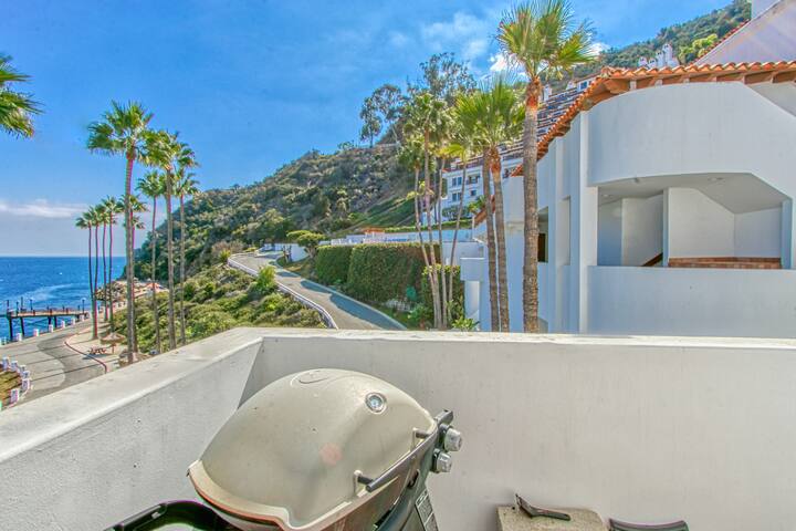 H887: Villa with Views, 6-Seat Cart, Close to Pool gallery image 3
