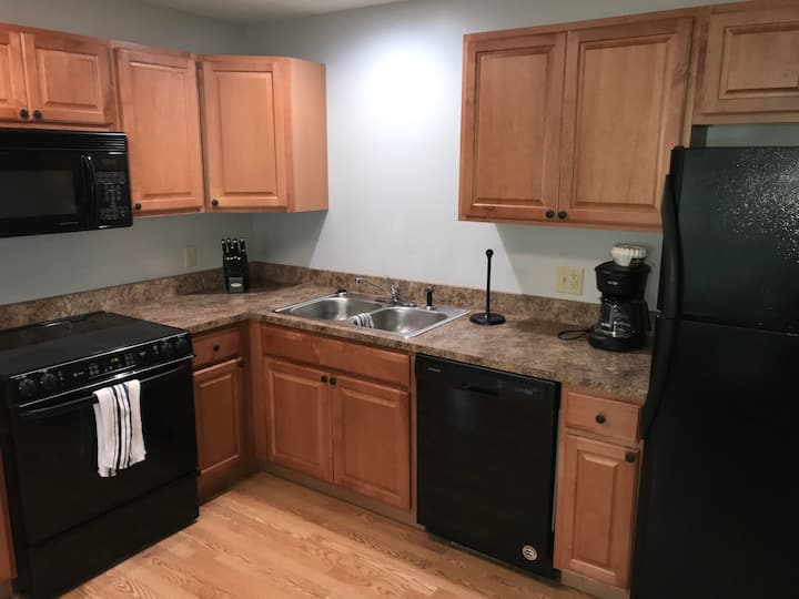 Timberlake OASIS-Golf, camp, boat, fish & hike!!