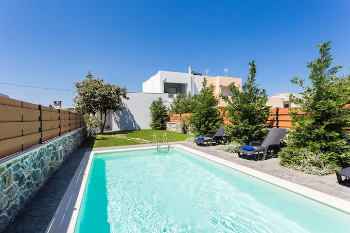 Villa Maria Close To Sandy Beach Amenities Villen Zur Miete In Pigi Kreta Griechenland