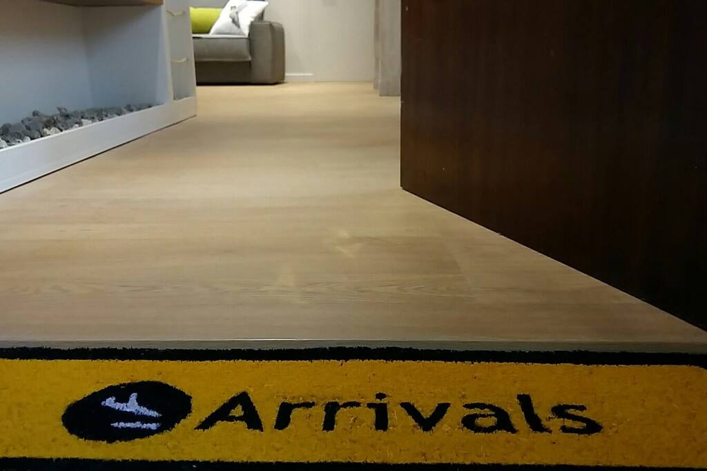 Recepción personalizada, idiomas inglés, alemán, castellano y portugués