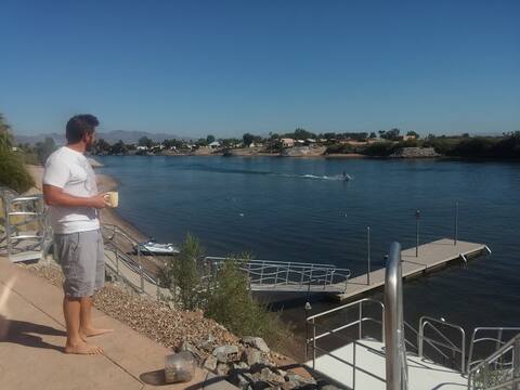 5bd 6bth waterfront home with dock on the river