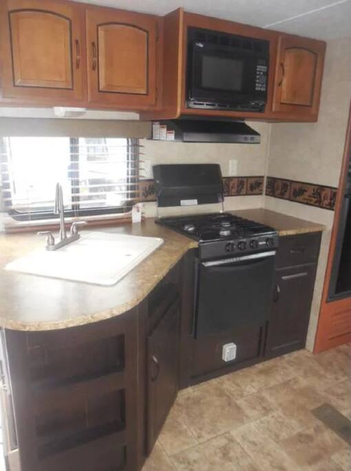 Fully equipped kitchen
