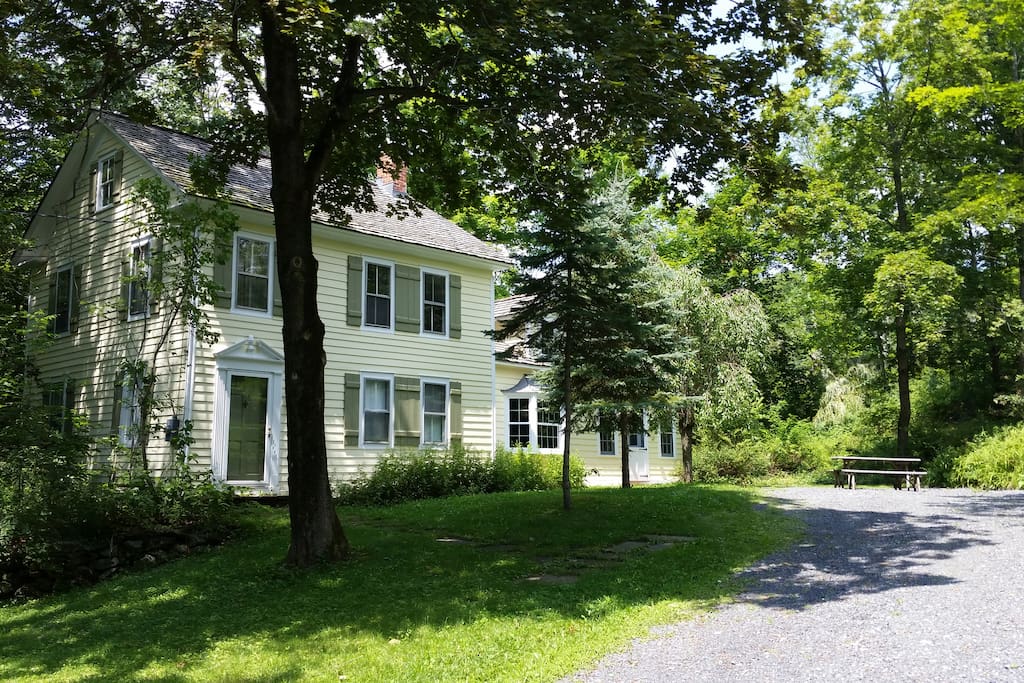 Beautifully Nestled Berkshires Home Cottages for Rent in East Chatham