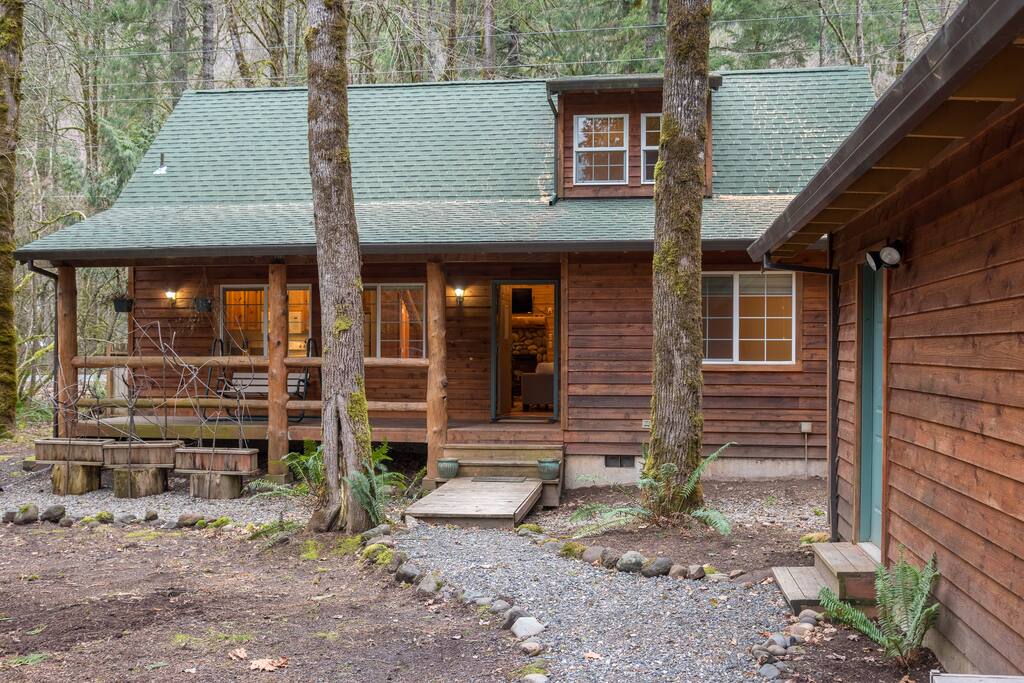 Barlow Trail Cabin-Barlow Trail Cabin