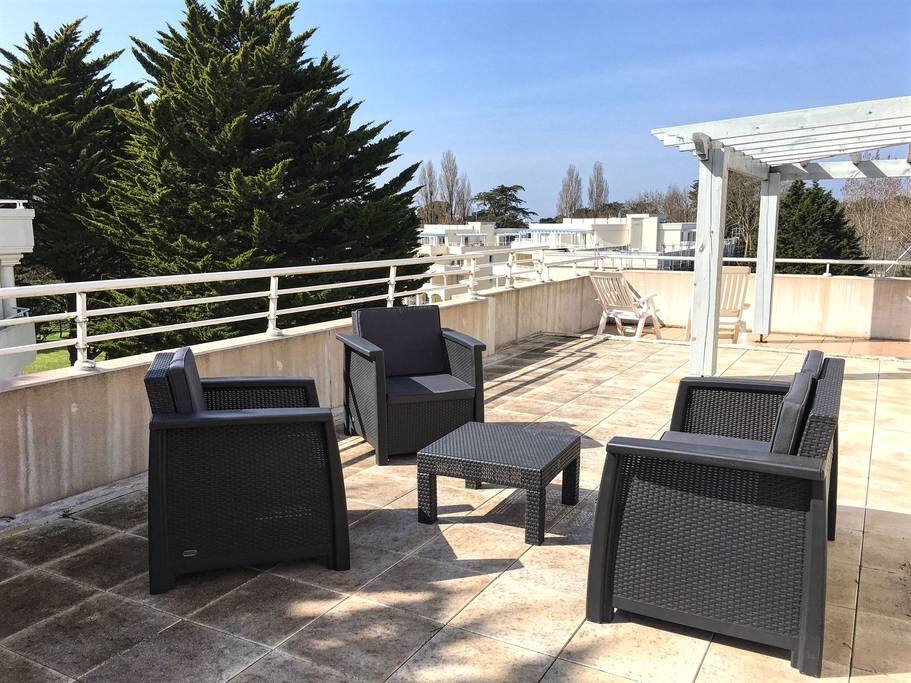 Residence with heated swimming pools ***