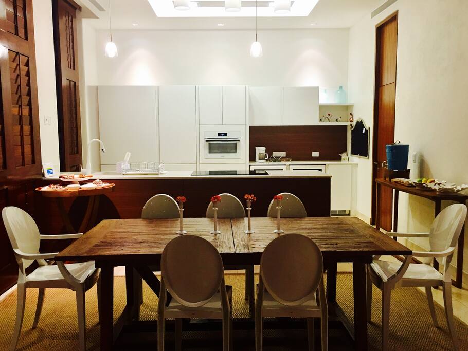 Comedor expandible, cocina alemana totalmente equipada
