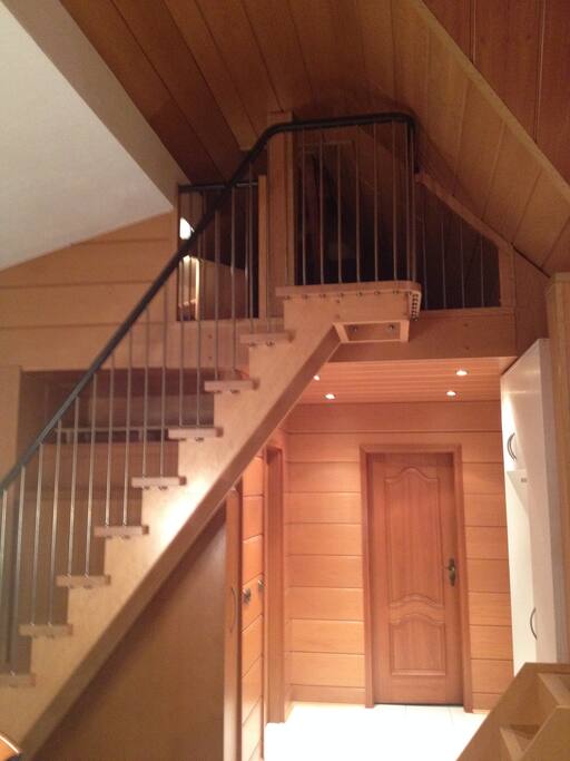 Treppe zum Dachgeschoss-Paradies