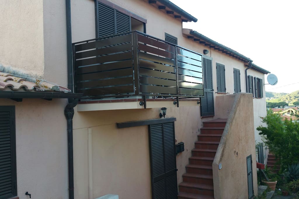Piccolo terrazzo dell'appartamento