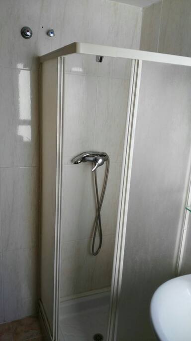 DUCHA