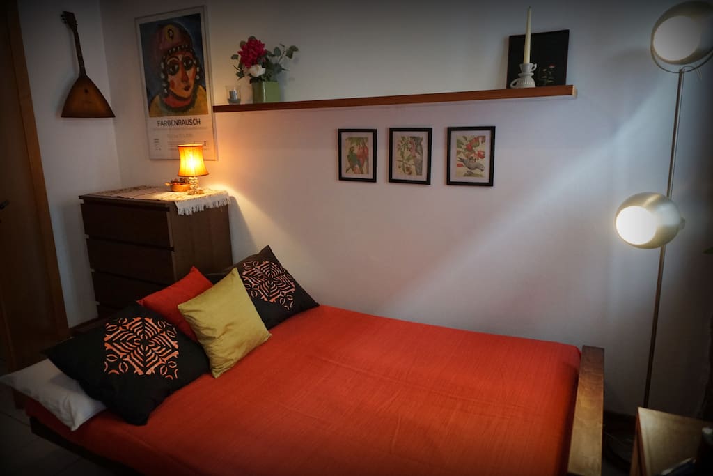 divano letto aperto (letto francese)